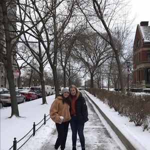 Meet your Posher, Laura